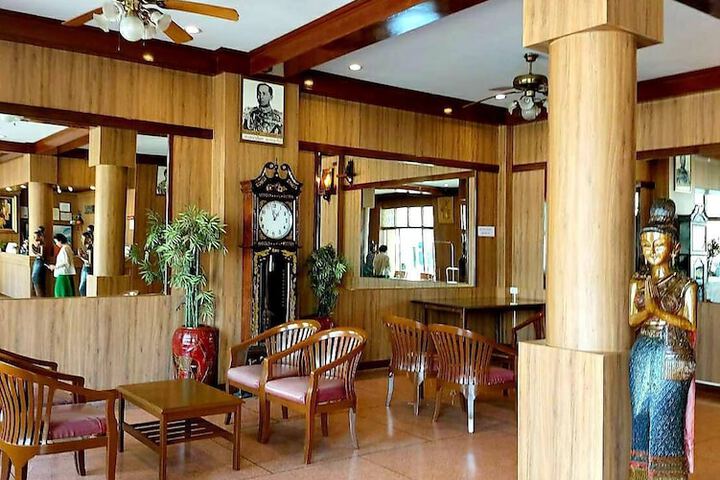 Hotel Interior 14 of 38