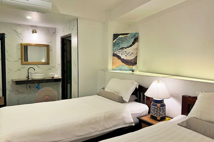 Room 22 of 62