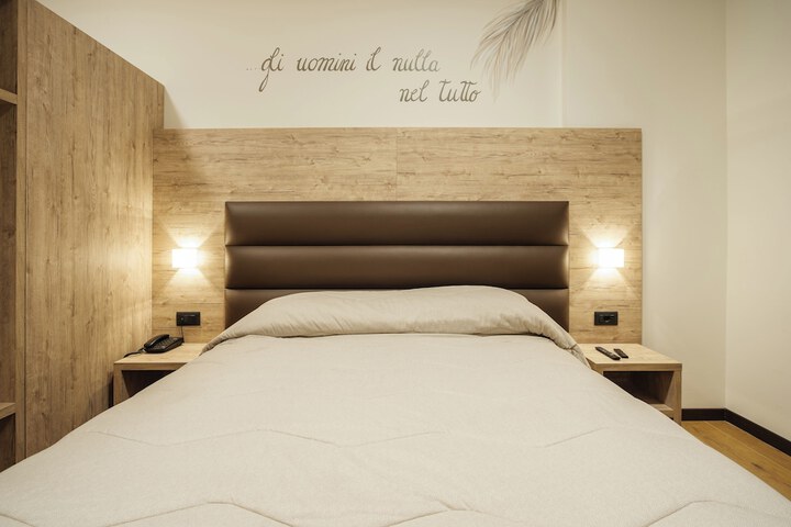 Room 20 of 79