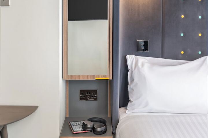 Room 19 of 45