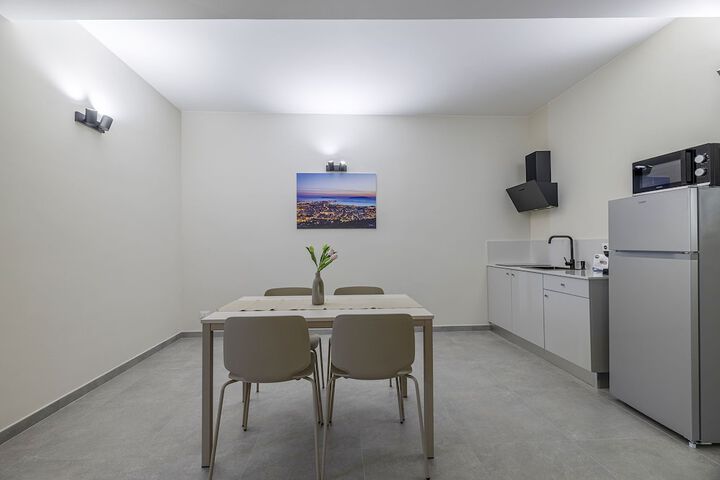 Room 46 of 75