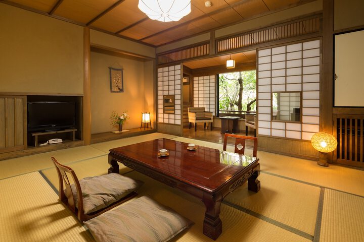 Room 14 of 42