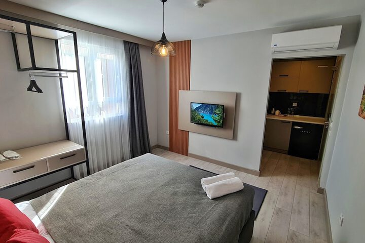 Room 4 of 55