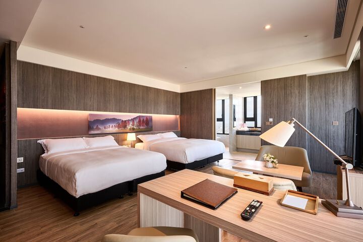 Room 26 of 65