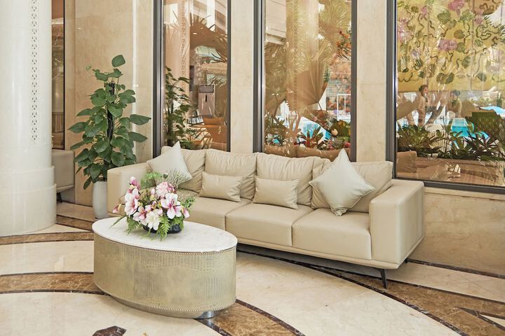 Guest Lobby