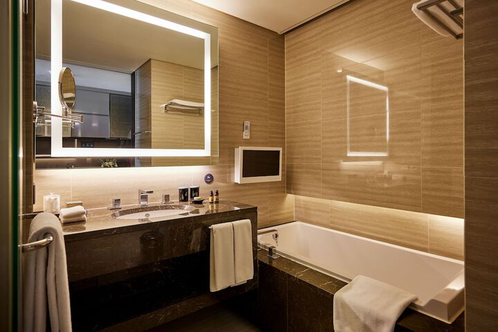 Room 51 of 71