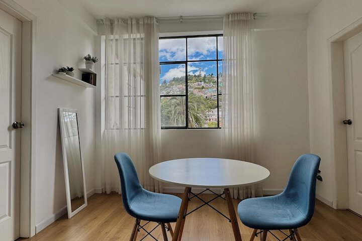 Room 18 of 37