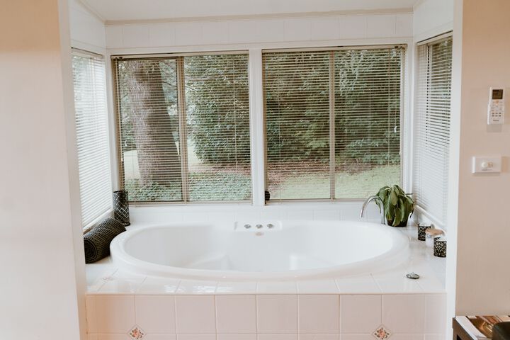 Room 28 of 220