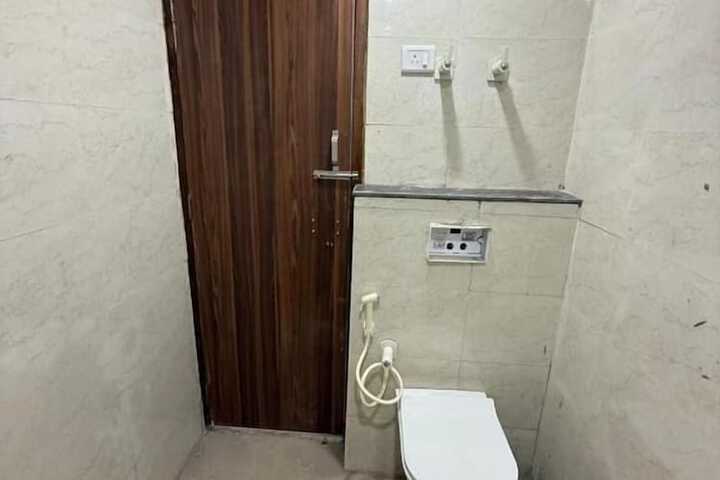 Room 29 of 37