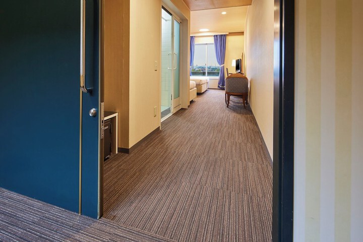 Room 16 of 67