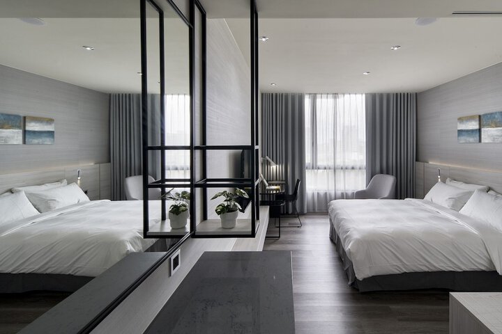 Room 14 of 54