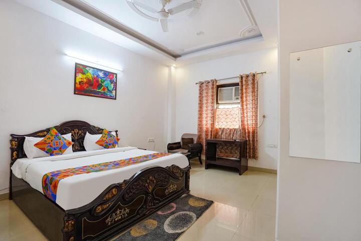 FabHotel Noida Sector 50