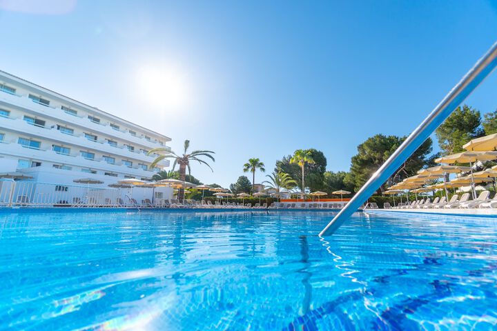 Exterior of Hotel Millor Sol