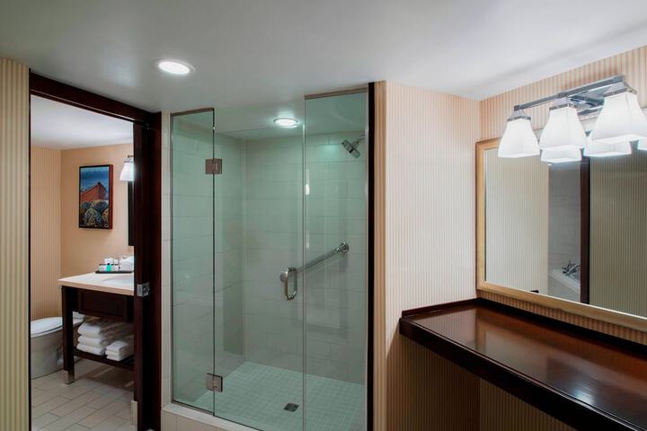 Room 30 of 75