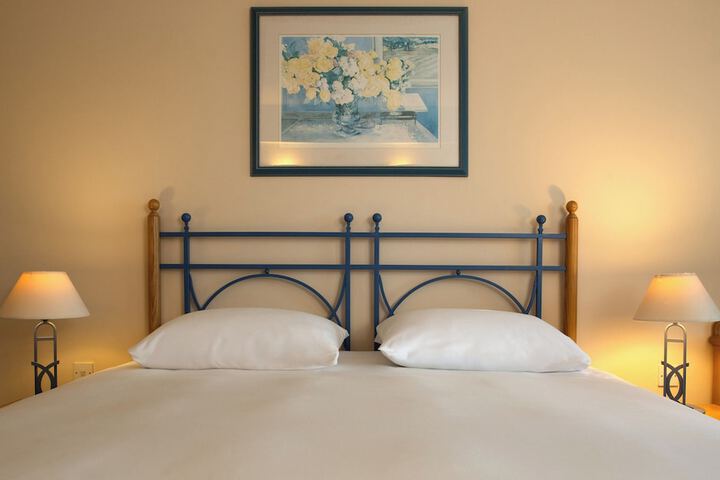 Room 5 of 85