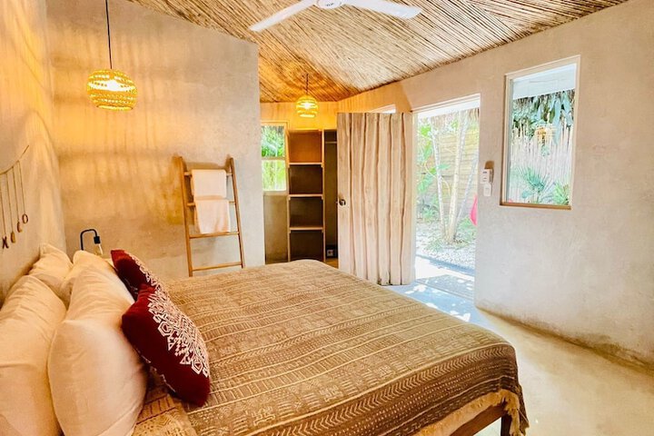 Room 4 of 26