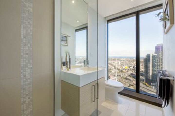 Room 4 of 20