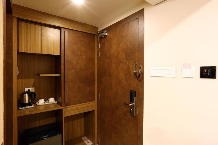 Room 17 of 47