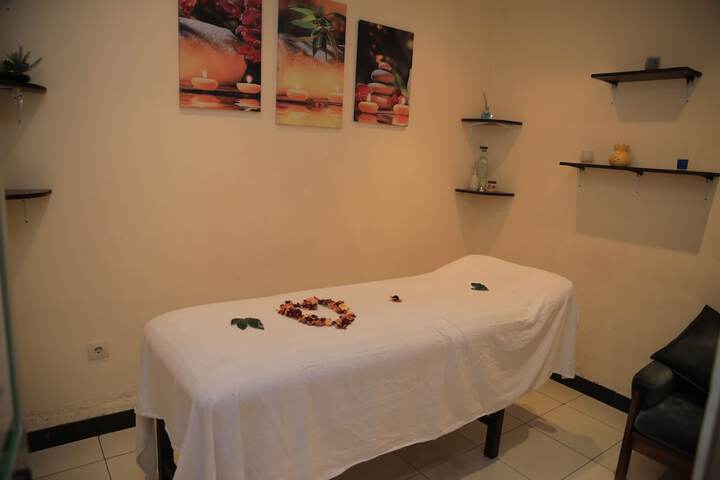 Spa 40 of 53
