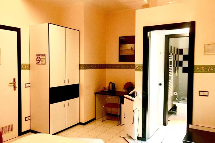 Room 35 of 63