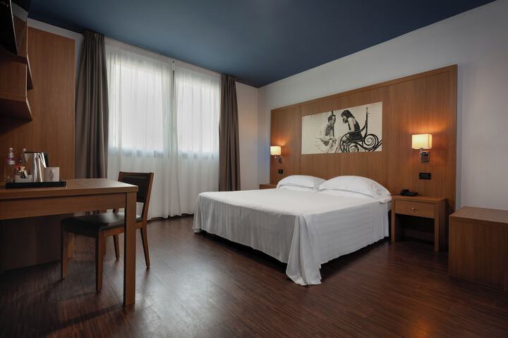 Room 2 of 23
