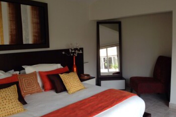 Room 33 of 41