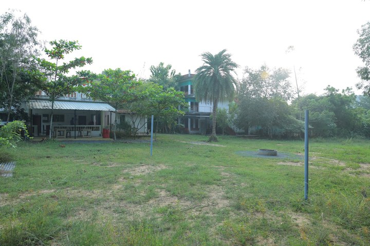 Hotel 8 of 9