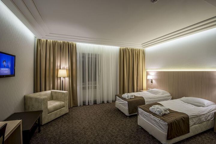 Room 7 of 36