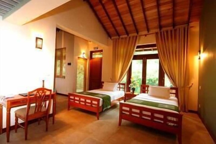 Room 2 of 15