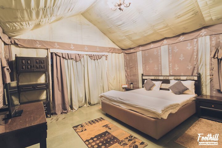Room 17 of 106
