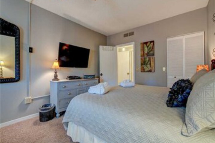 Room 28 of 37