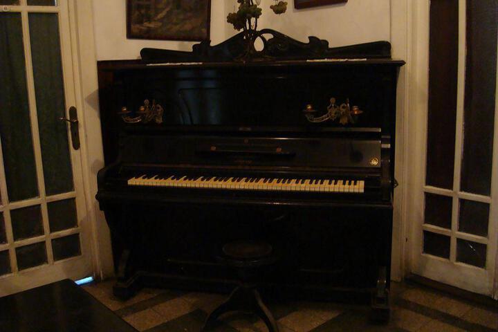 Photo 10