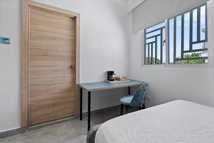 Room 27 of 62