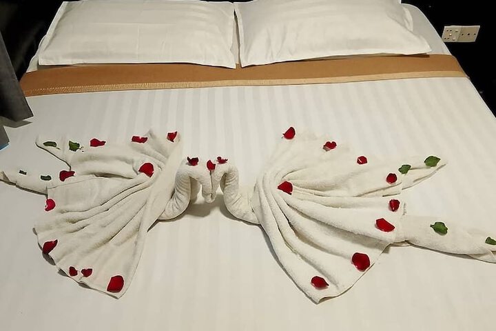Room 10 of 18