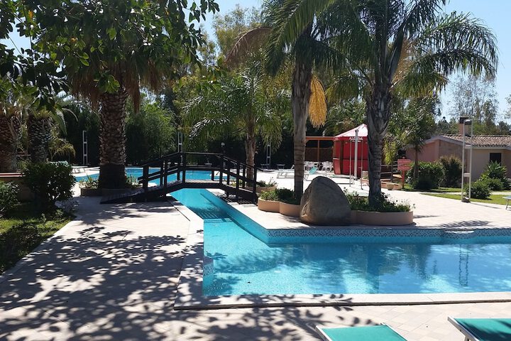Hotel Pool