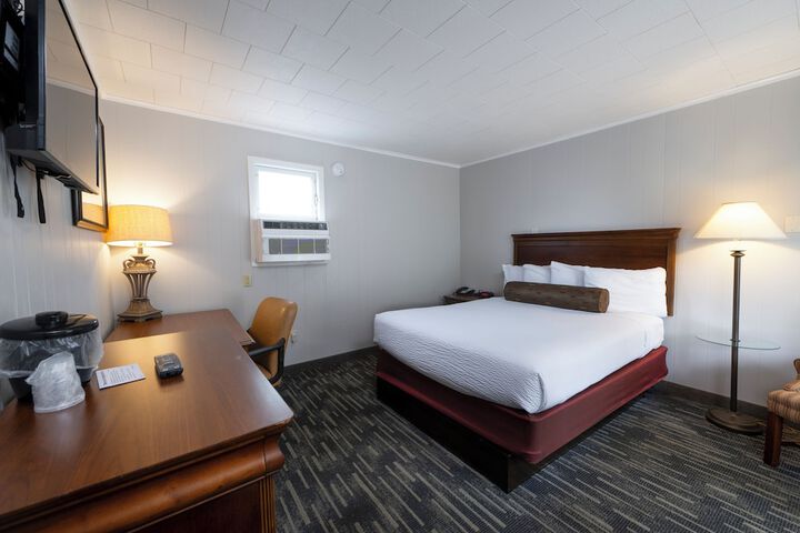 Room 135 of 549