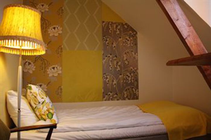 Room 14 of 43