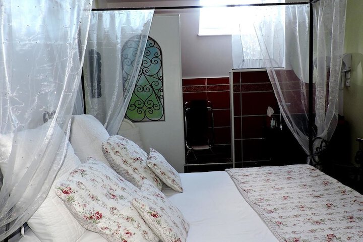 Room 31 of 68