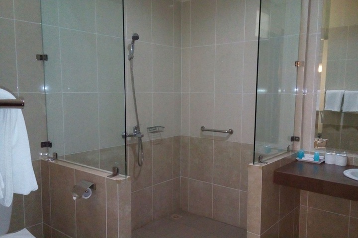 Room 4 of 19