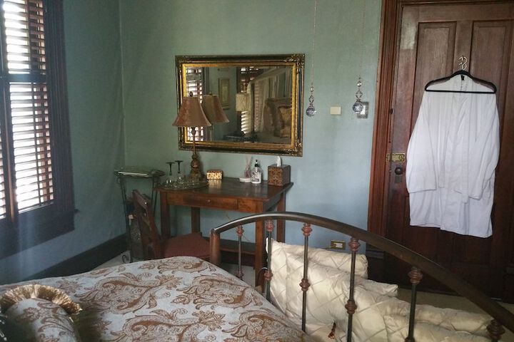 Room 7 of 46