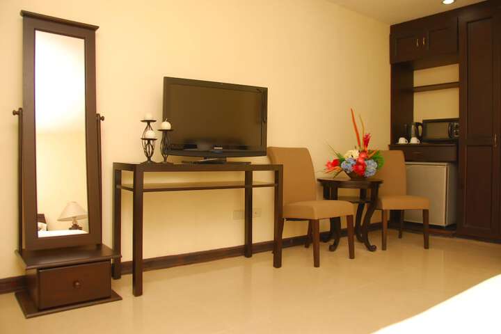 Room 17 of 42