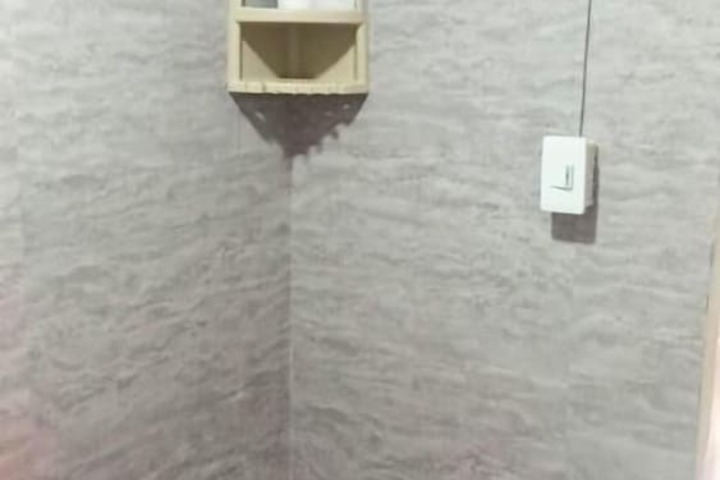 Room 15 of 25