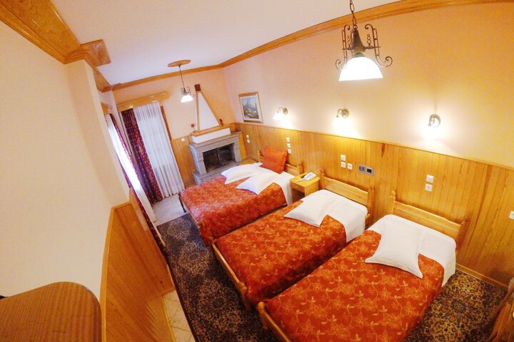 Room 7 of 38