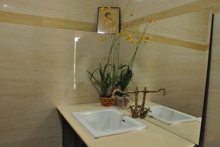 Bath Interior