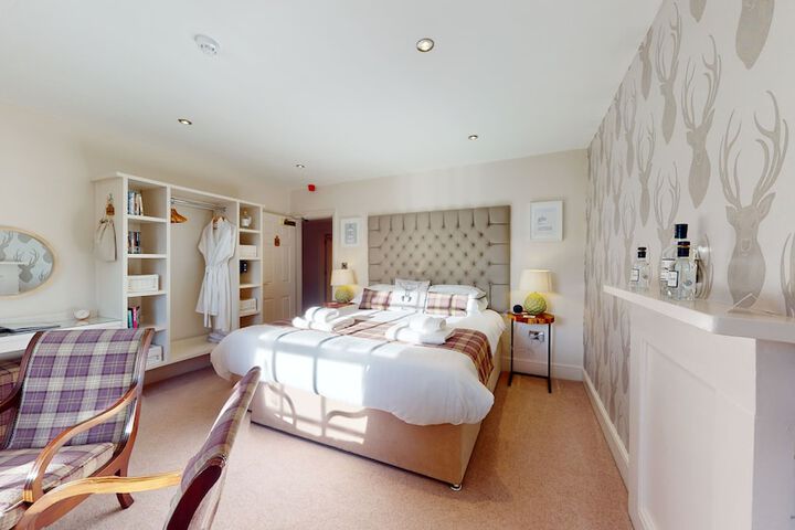 Room 44 of 97