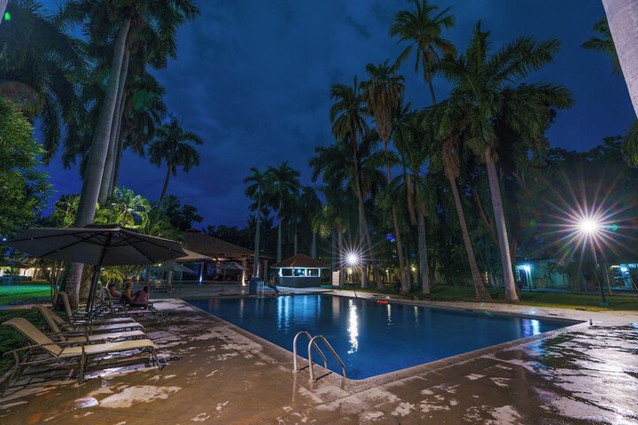 Pool 82 of 179