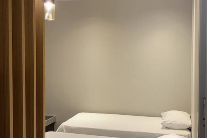 Room 12 of 36