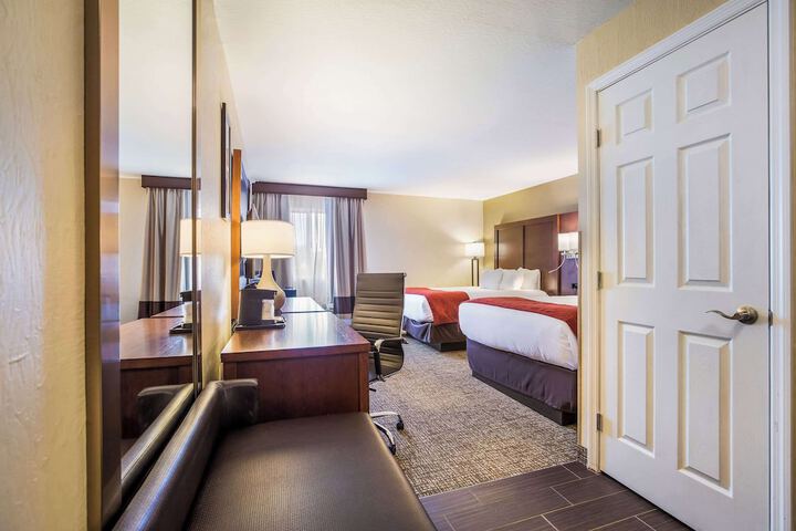2 Queen Beds Accessible (10 of 20)