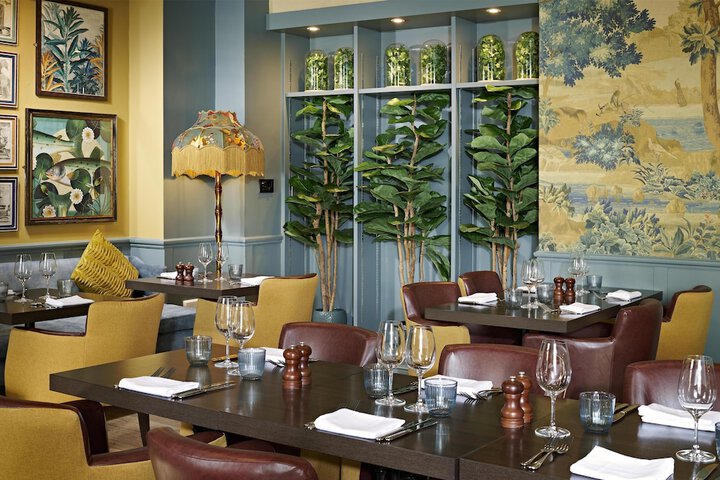 Dining 45 of 61