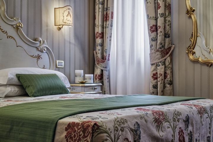 Room 20 of 54